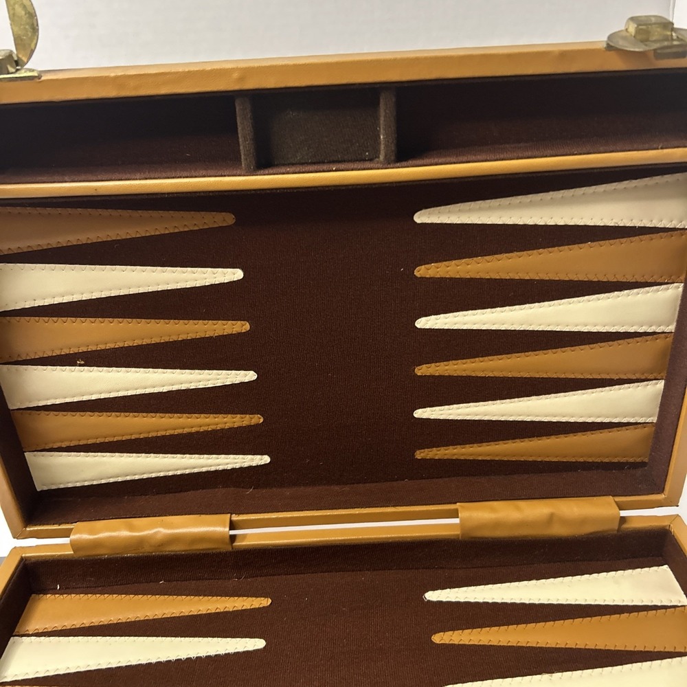 BACKGAMMON VTG GAME W/TAN LEATHER CASE - - Picture 9 of 11
